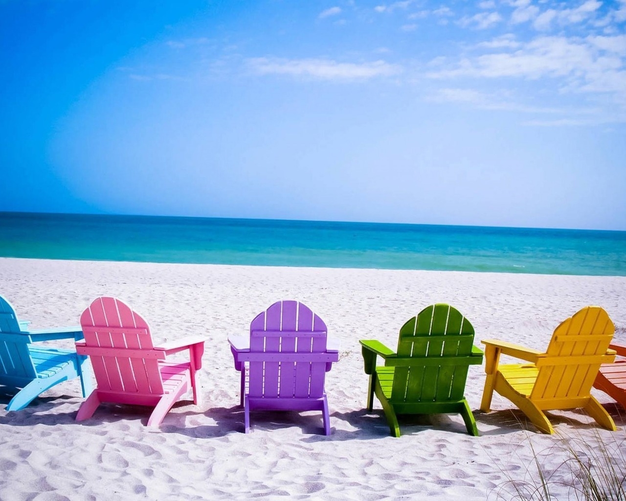 Colorful Beach Chairs Wallpaper for 1280 x 1024 resolution