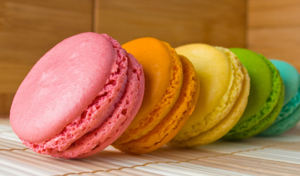 Colourful Macaroons for 1024 x 600 widescreen resolution