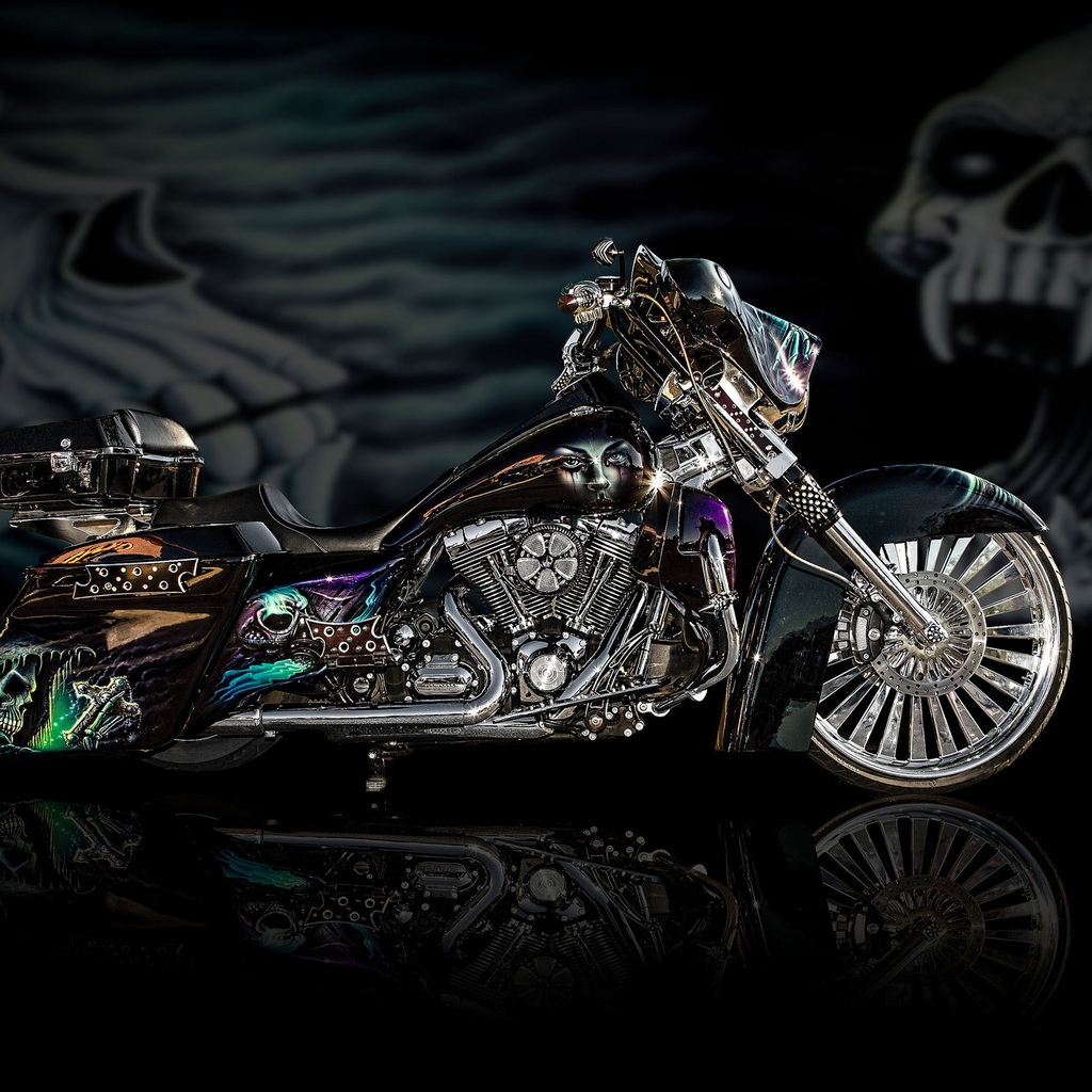 Cool Airbrushed Motorcycle for 1024 x 1024 iPad resolution