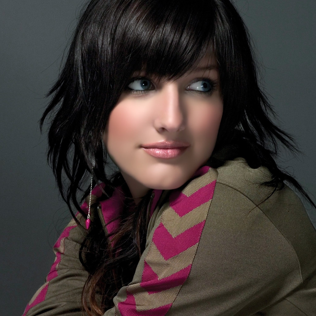 Cool Ashlee Simpson at 1024 x 1024 size.