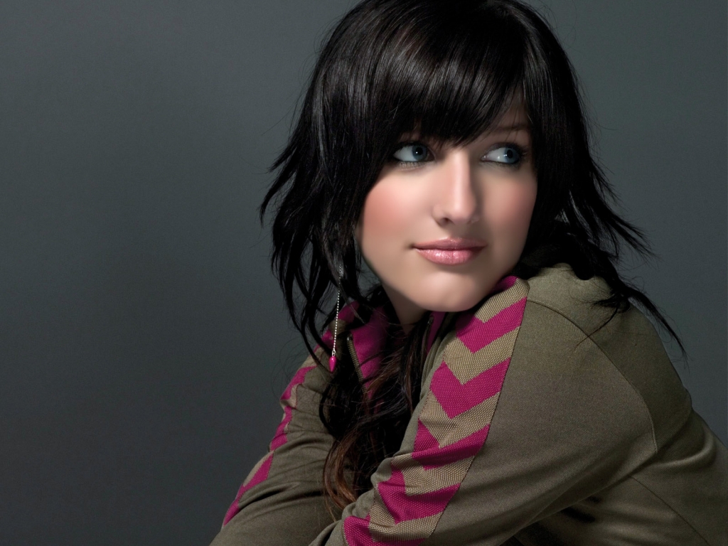 Cool Ashlee Simpson for 1024 x 768 resolution