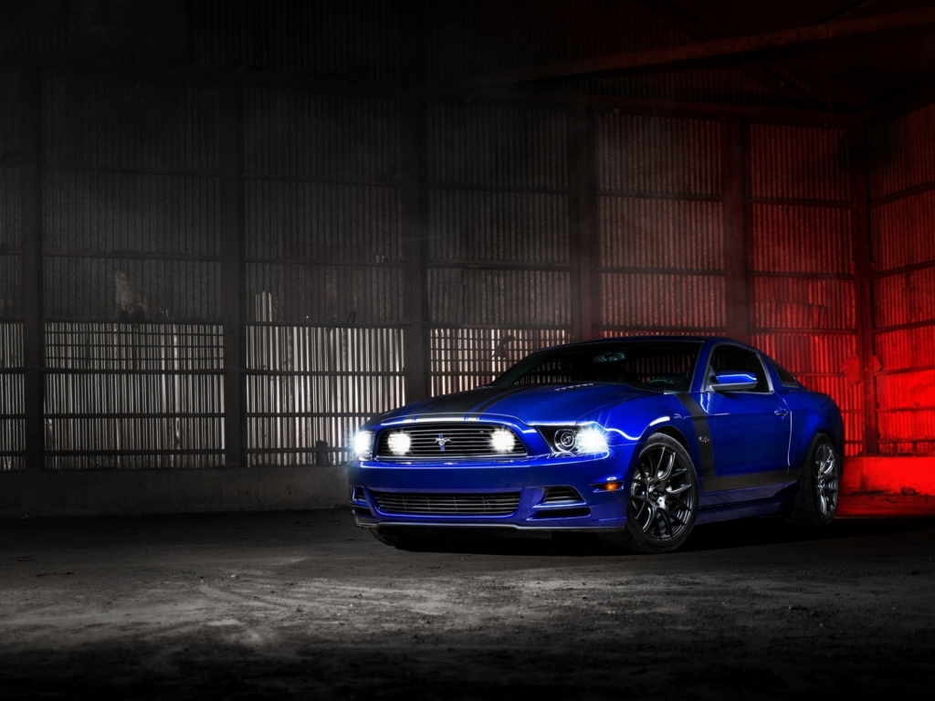 Cool Blue Ford Mustang for 1024 x 768 resolution