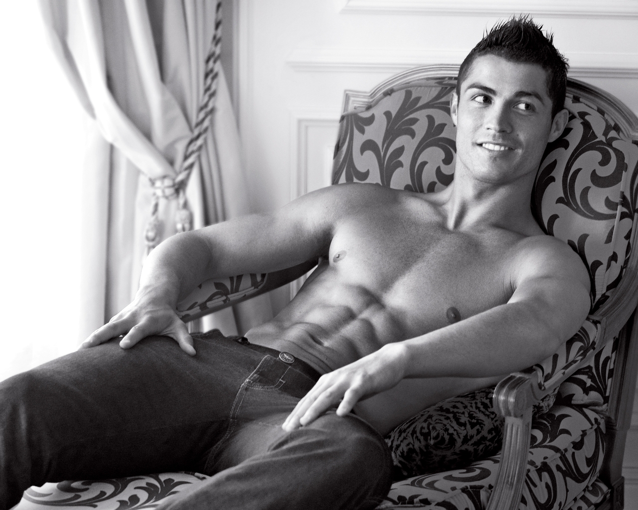 Cool Cristiano Ronaldo for 1280 x 1024 resolution