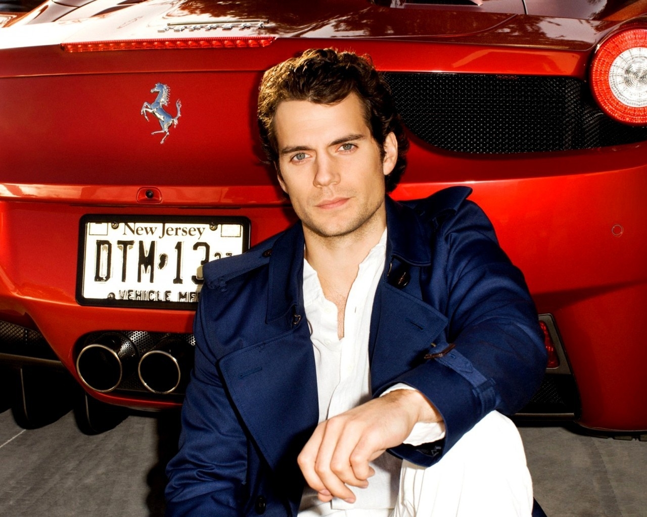 Cool Henry Cavill for 1280 x 1024 resolution