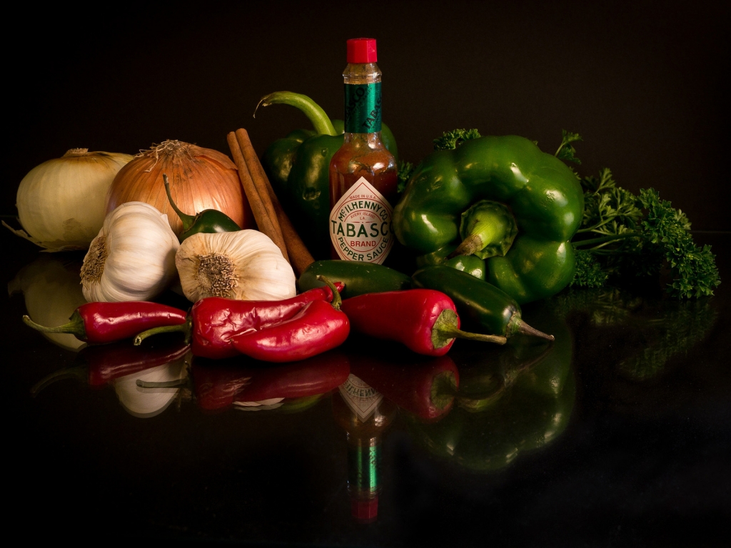 Cool Vegetables and Sauce for 1024 x 768 resolution