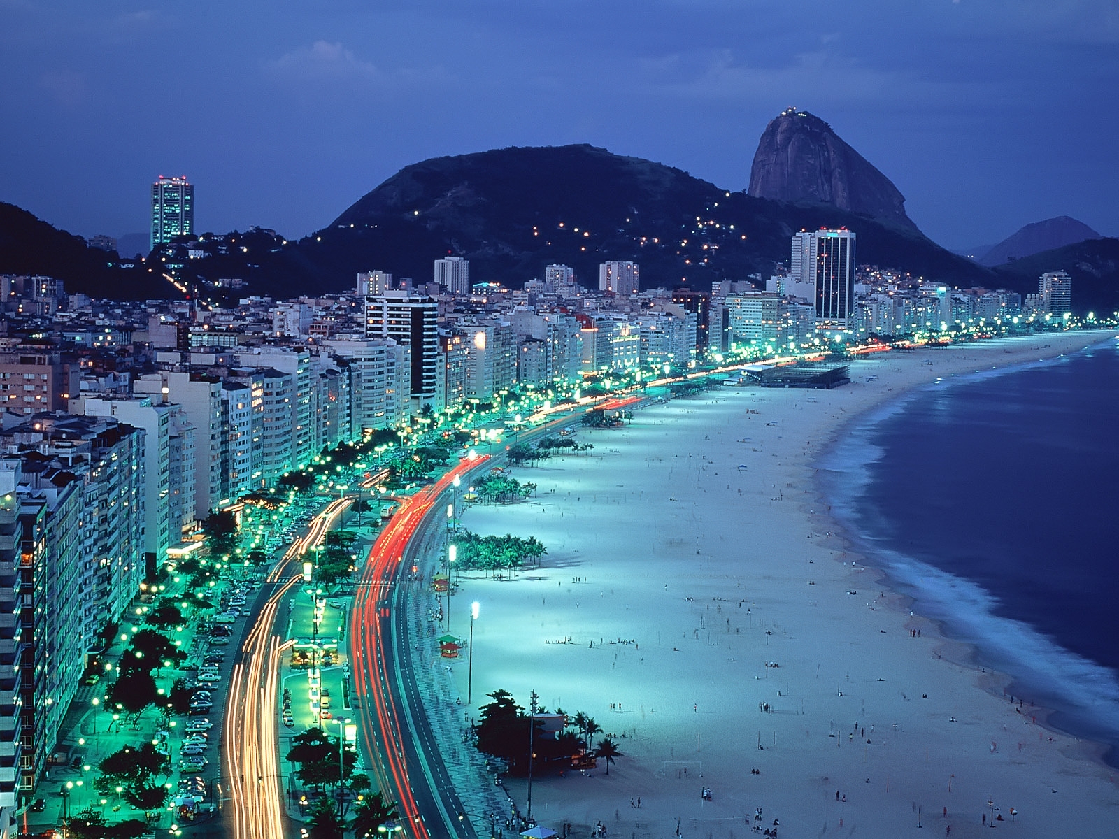 Copacabana Beach for 1600 x 1200 resolution