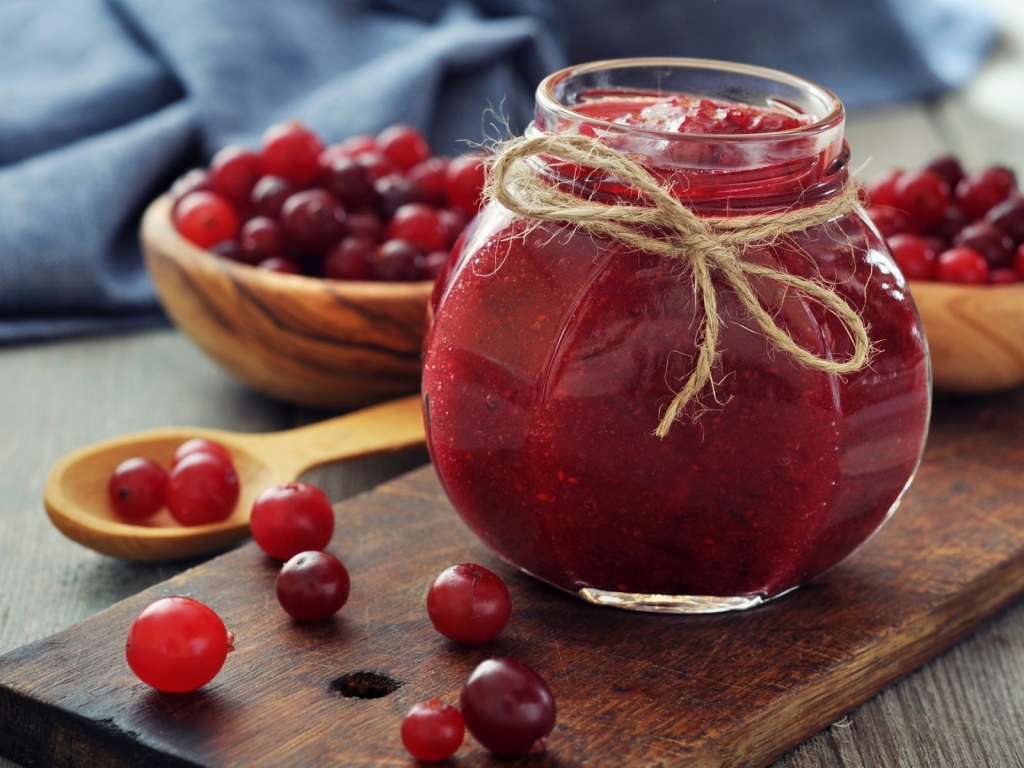 Cranberries Jam Jar for 1024 x 768 resolution