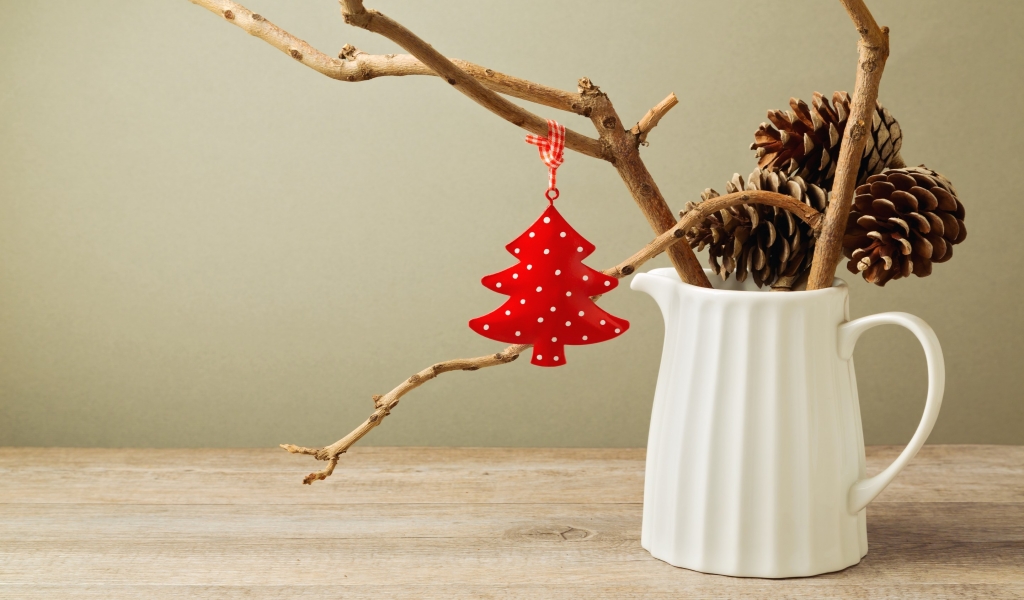 Creative Christmas Decorations for 1024 x 600 widescreen resolution