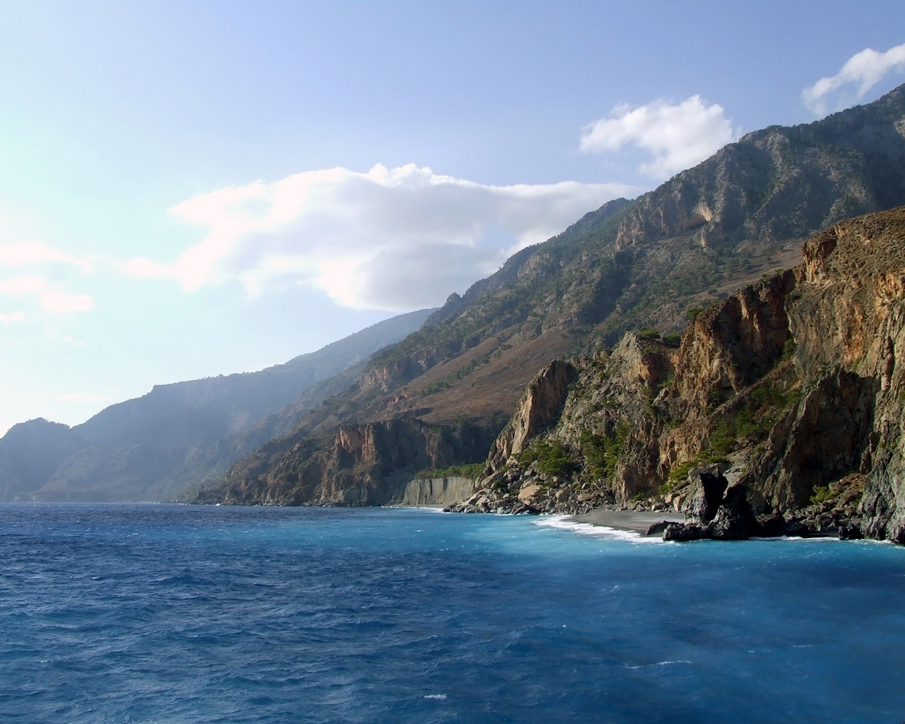 Crete Cliffs for 1280 x 1024 resolution