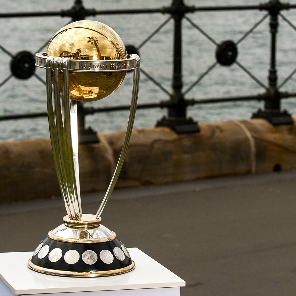 Cricket World Cup 2015 Trophy for 1024 x 1024 iPad resolution