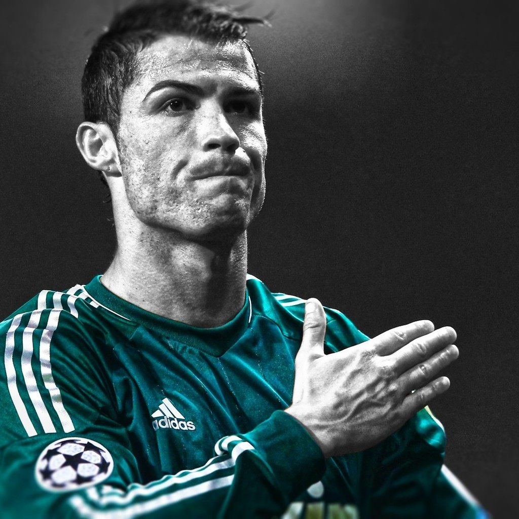 Cristiano Ronaldo Monochrome for 1024 x 1024 iPad resolution