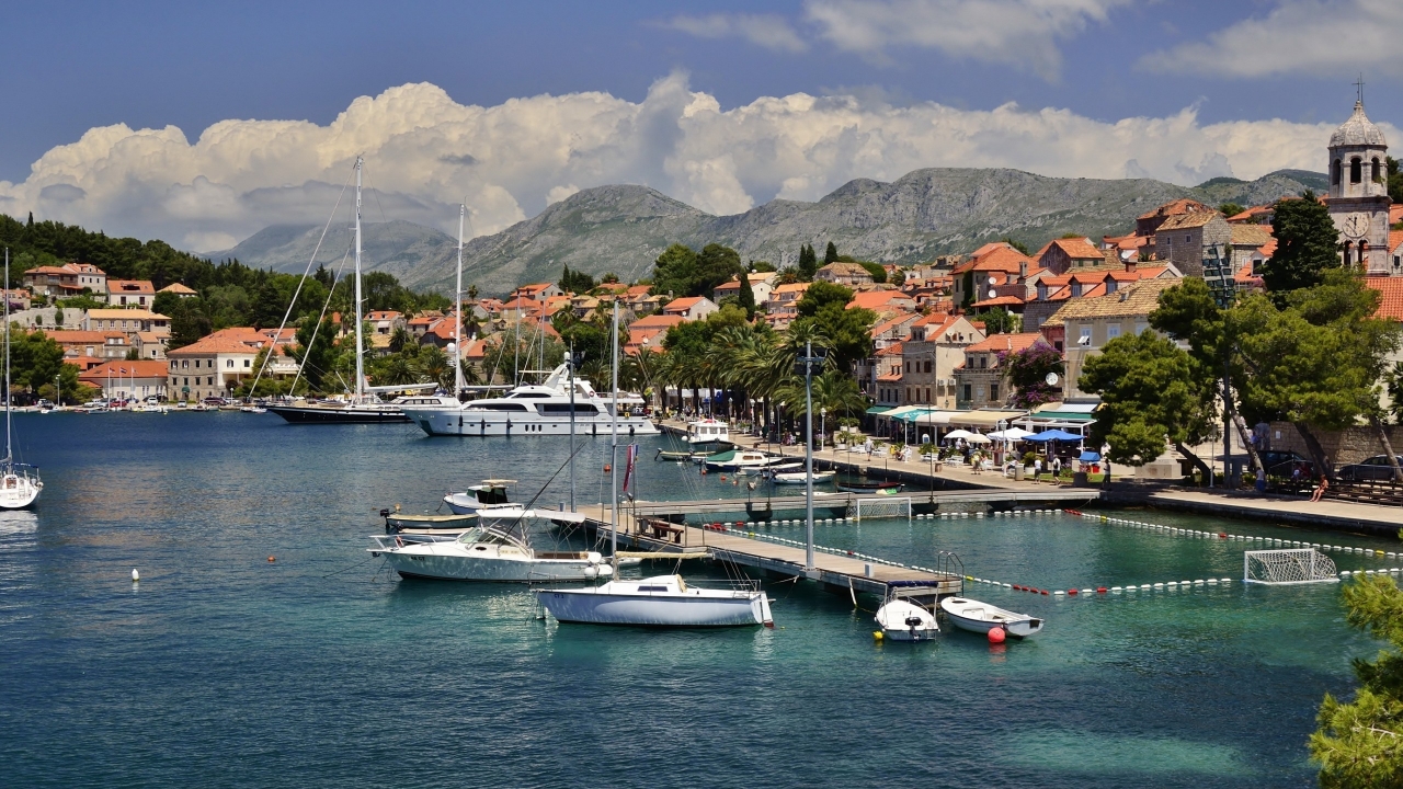 Croatia Port View for 1280 x 720 HDTV 720p resolution