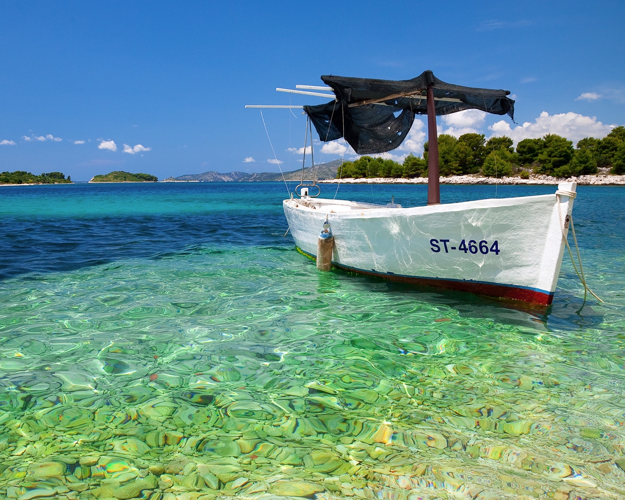 Croatian Boat for 1280 x 1024 resolution