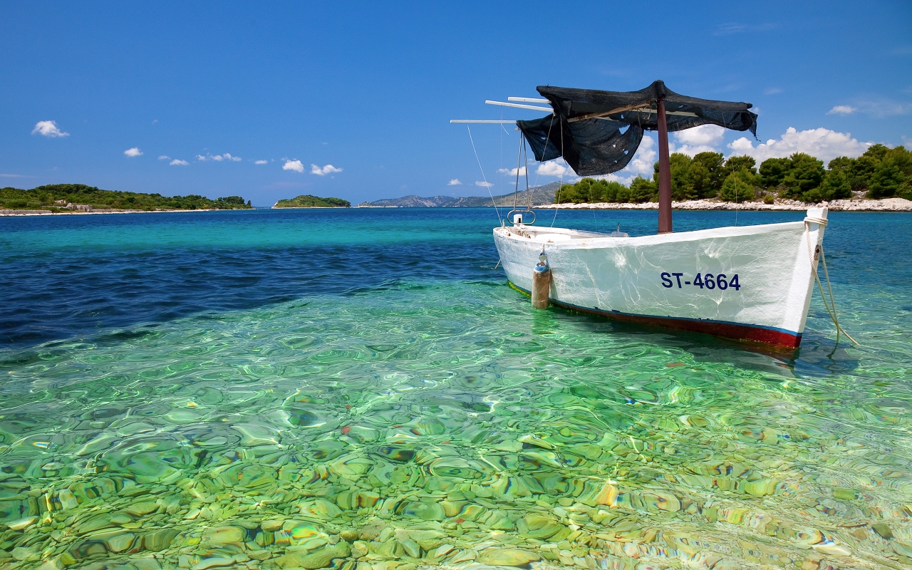 Croatian Boat for 1280 x 800 widescreen resolution