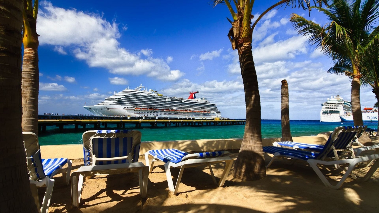 Cruise Ships for 1280 x 720 HDTV 720p resolution