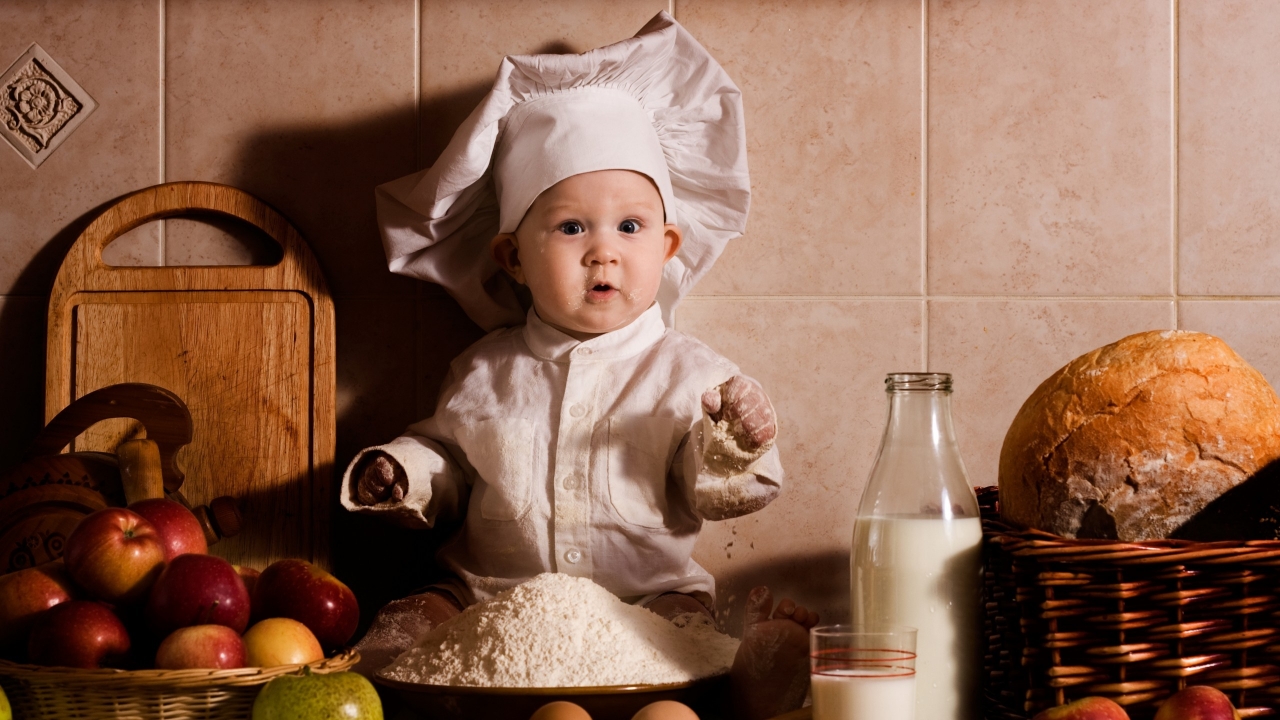 Cute Little Boy Chef for 1280 x 720 HDTV 720p resolution