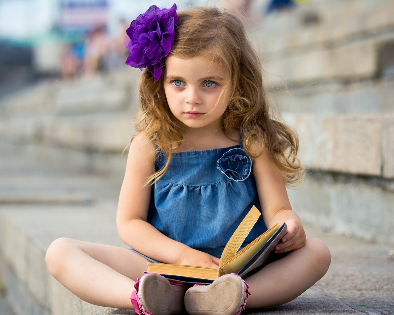 Cute Little Girl for 1280 x 1024 resolution