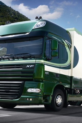 DAF XF 105 Truck for 320 x 480 iPhone resolution