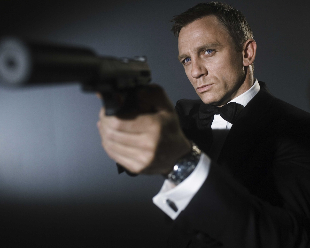 Daniel Craig James Bond for 1280 x 1024 resolution