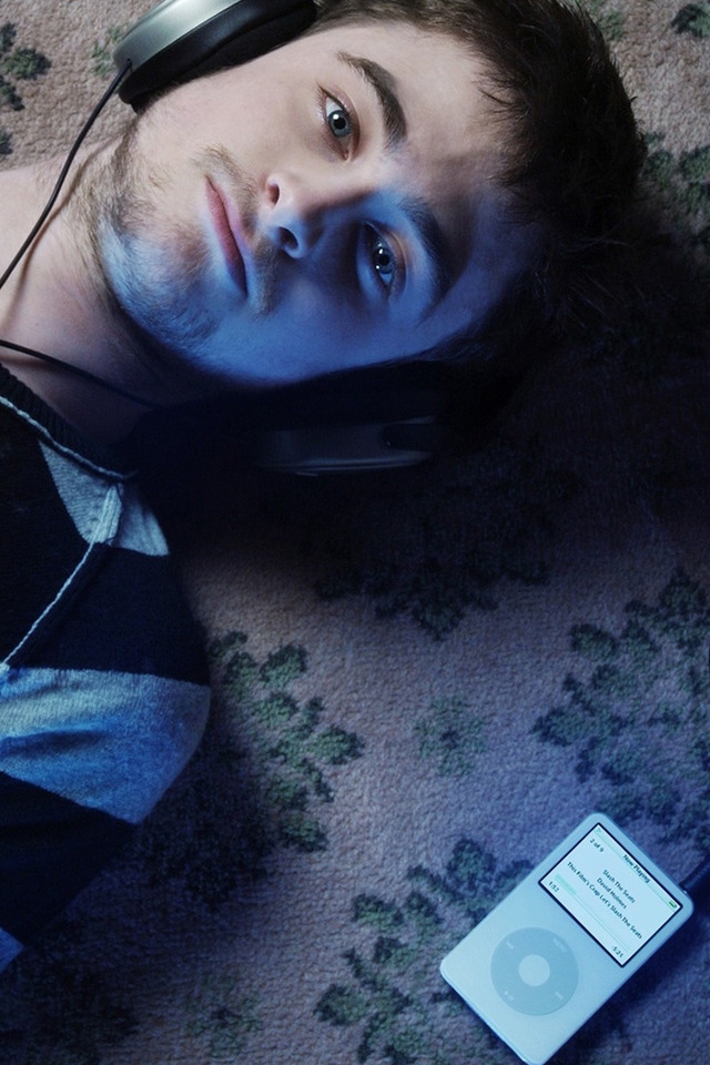 Daniel Radcliffe for 640 x 960 iPhone 4 resolution