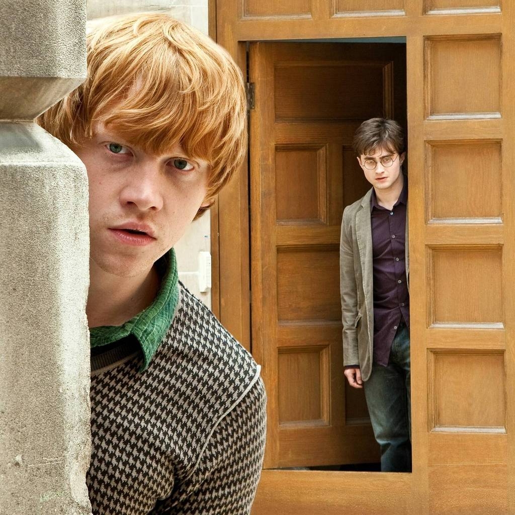 Daniel Radcliffe and Rupert Grint for 1024 x 1024 iPad resolution