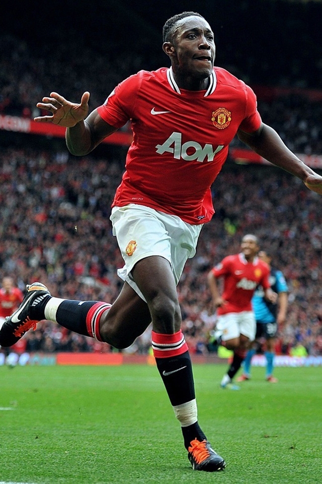 Danny Welbeck for 640 x 960 iPhone 4 resolution
