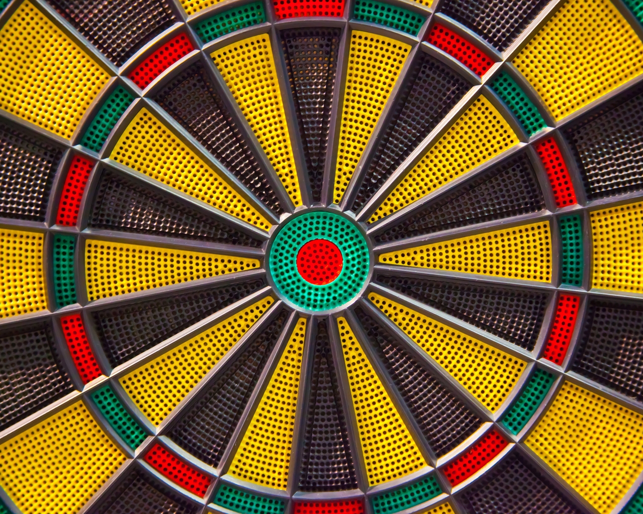 Darts Target  for 1280 x 1024 resolution