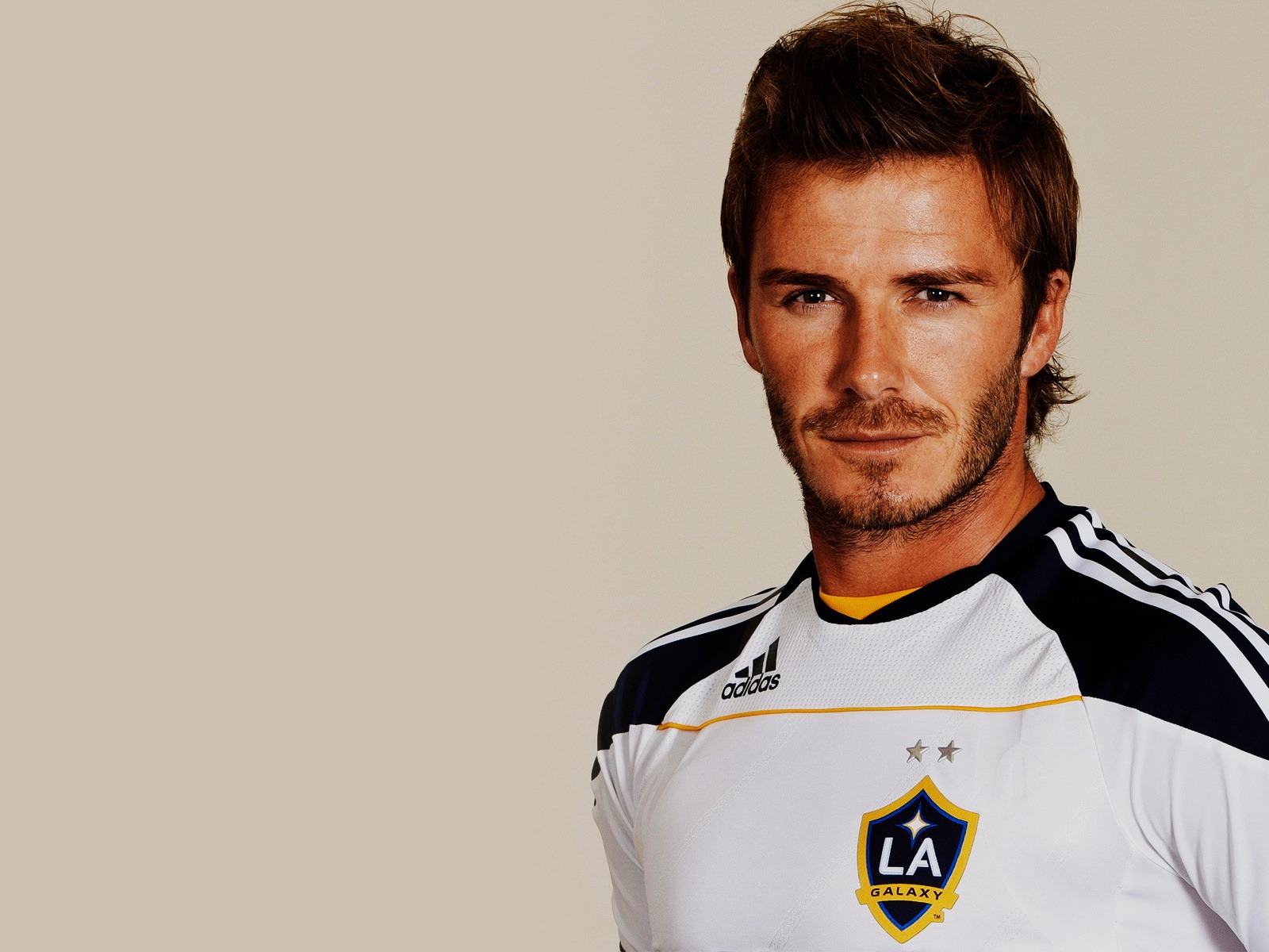 David Beckham Smile for 1600 x 1200 resolution