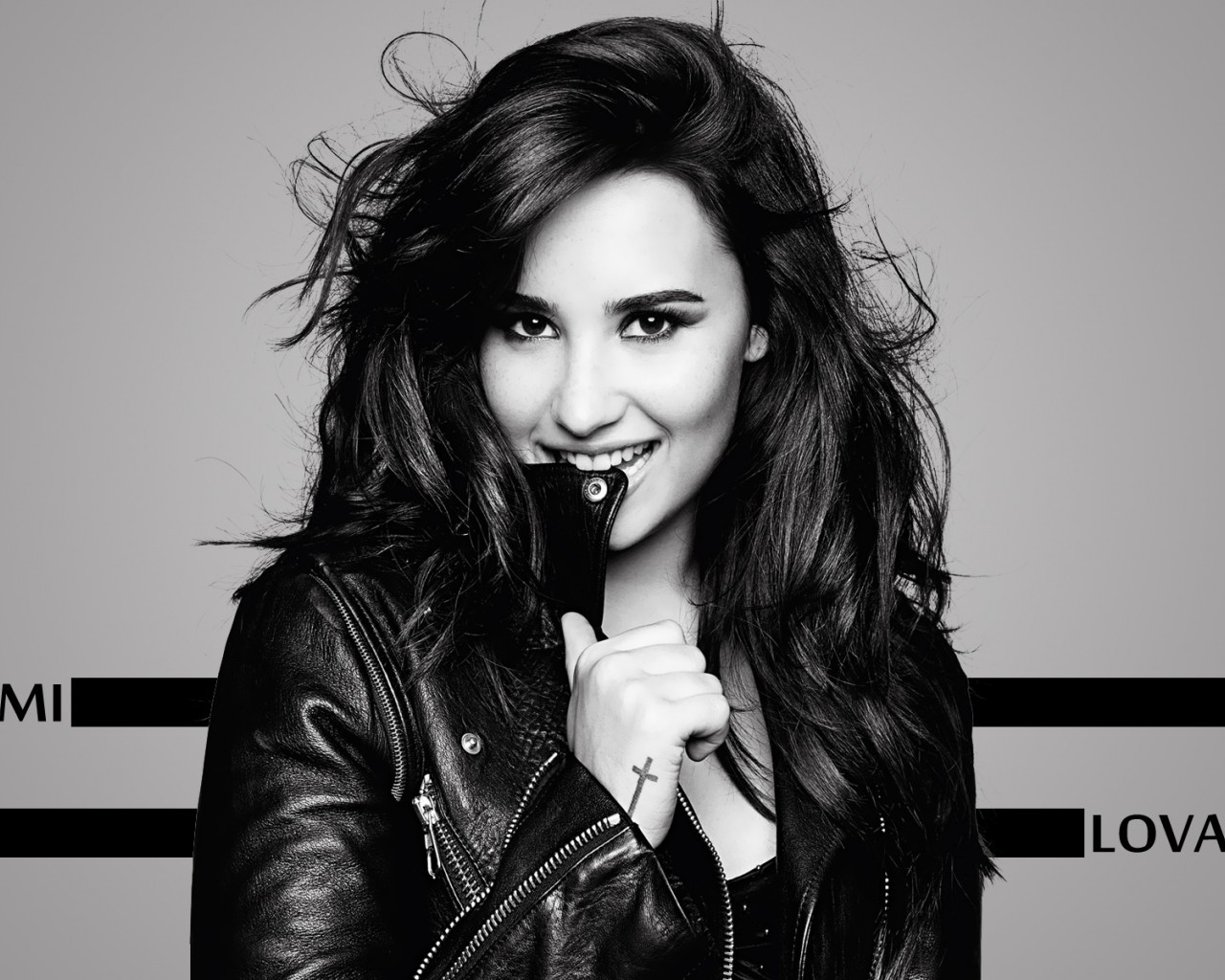 Demi Lovato Shooting for 1280 x 1024 resolution
