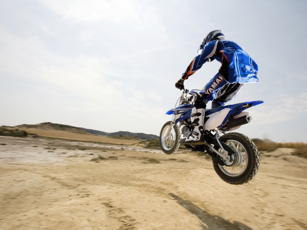 Desert Moto Race for 1024 x 768 resolution