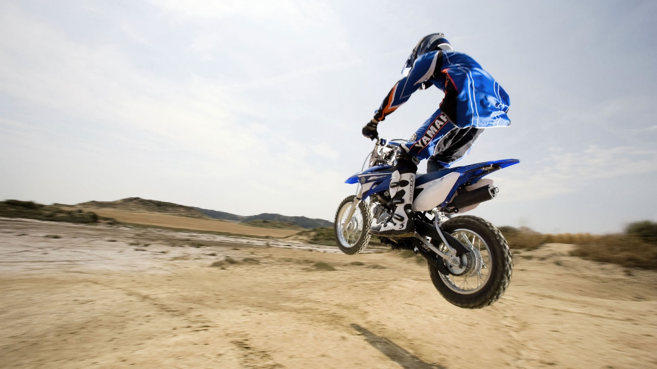 Desert Moto Race for 1280 x 720 HDTV 720p resolution