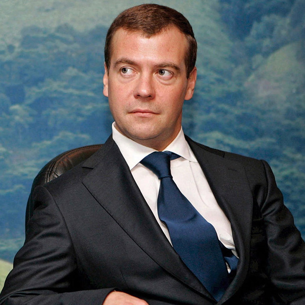 Dmitry Medvedev for 1024 x 1024 iPad resolution