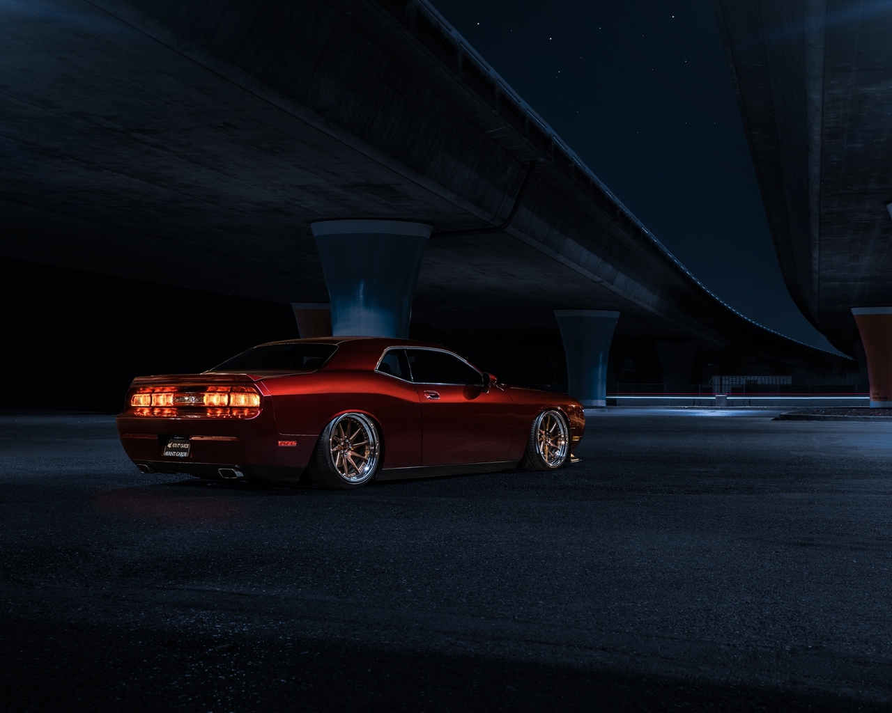 Dodge Challenger Avant Garde for 1280 x 1024 resolution