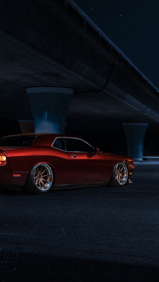 Dodge Challenger Avant Garde for 640 x 1136 iPhone 5 resolution