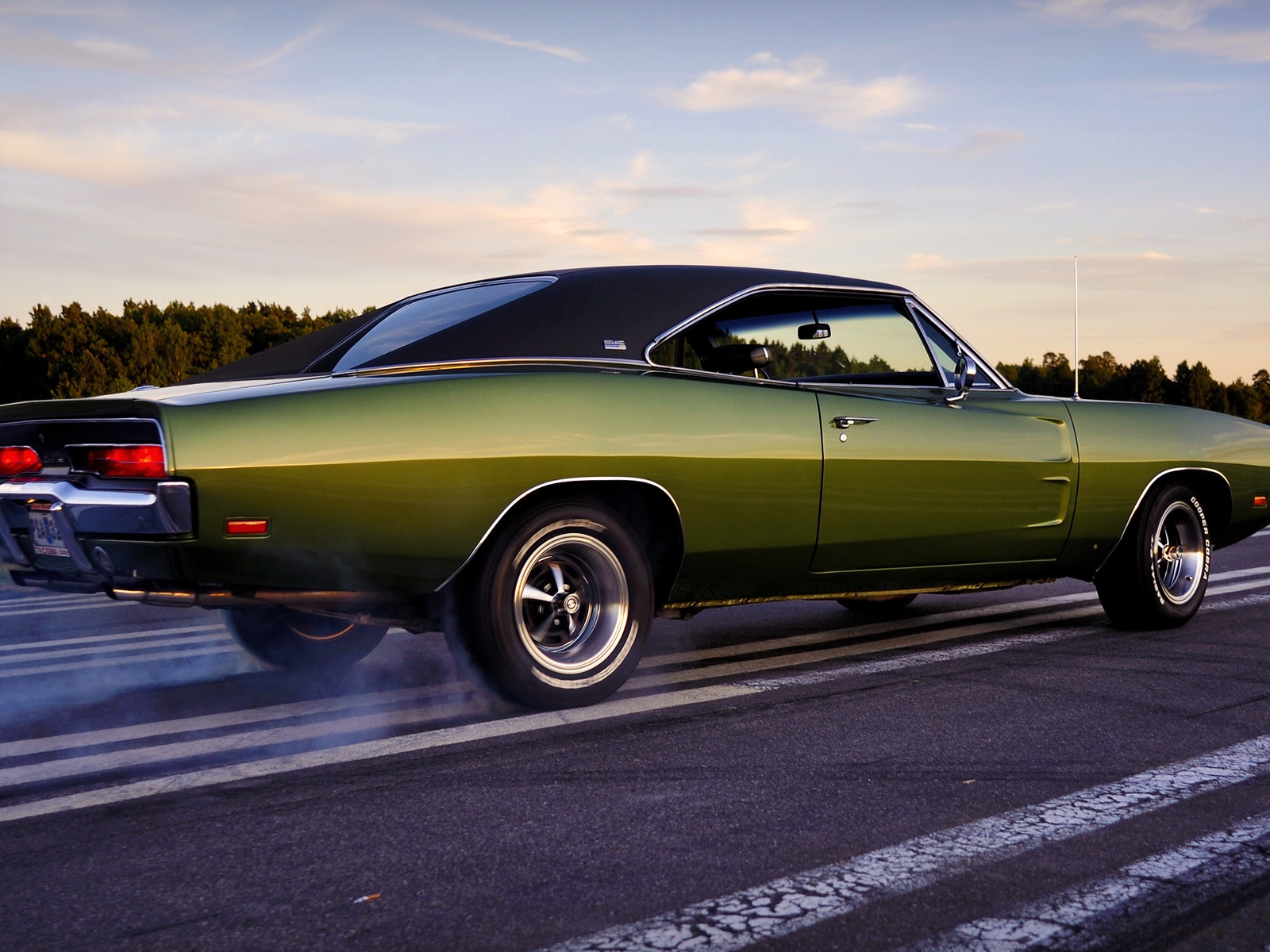 Dodge Charger Muscle Car for 1600 x 1200 resolution