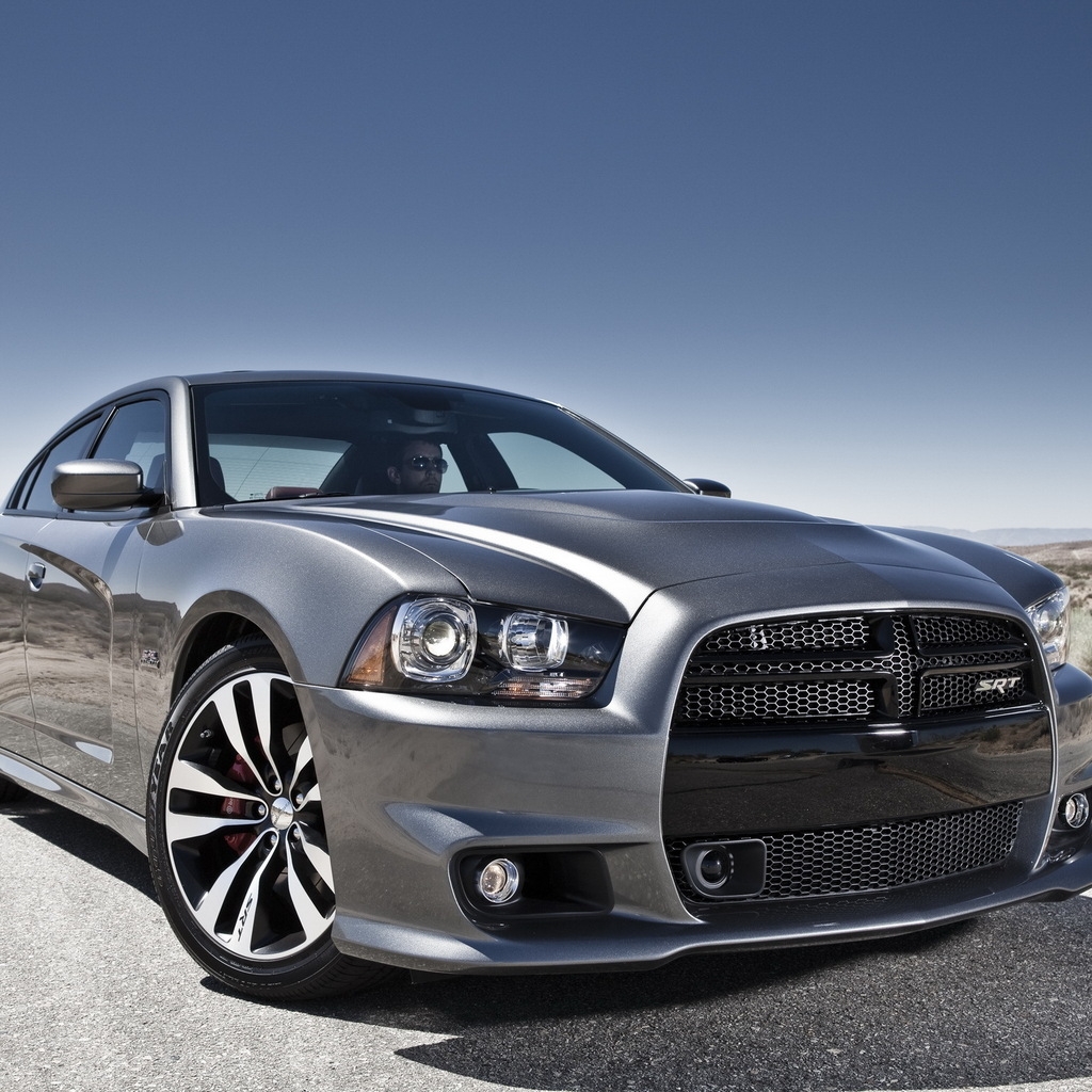 Dodge Charger SRT8 for 1024 x 1024 iPad resolution
