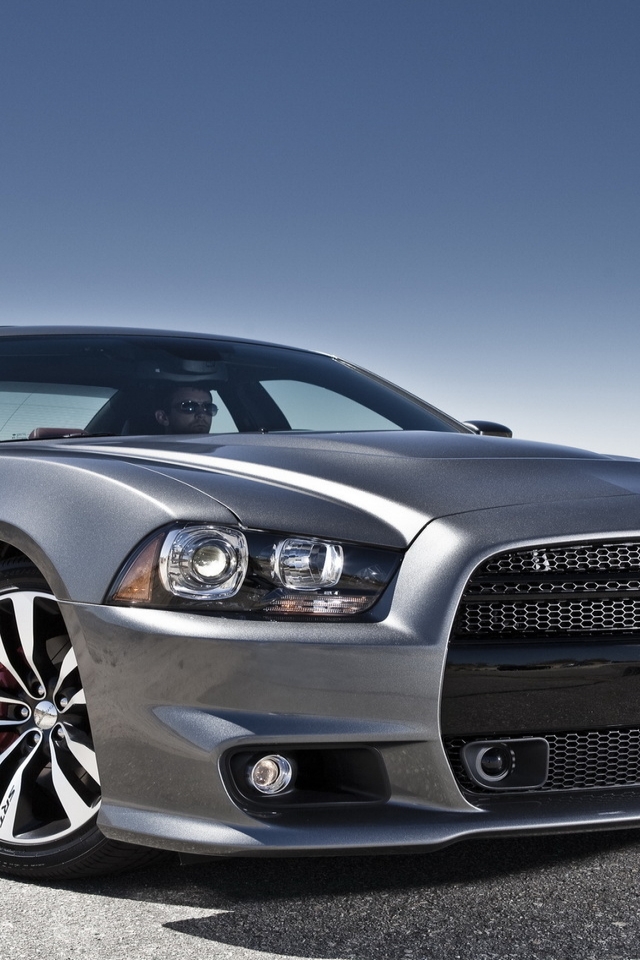 Dodge Charger SRT8 for 640 x 960 iPhone 4 resolution