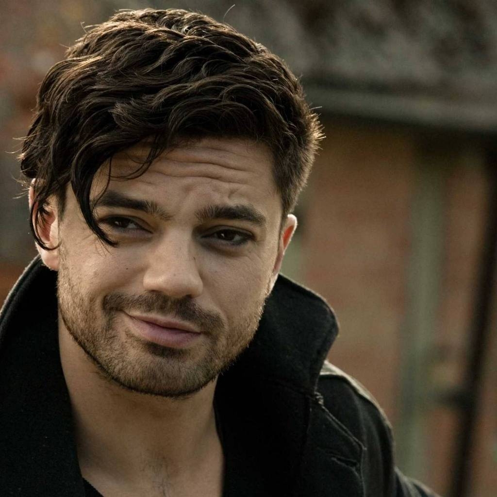 Dominic Cooper for 1024 x 1024 iPad resolution