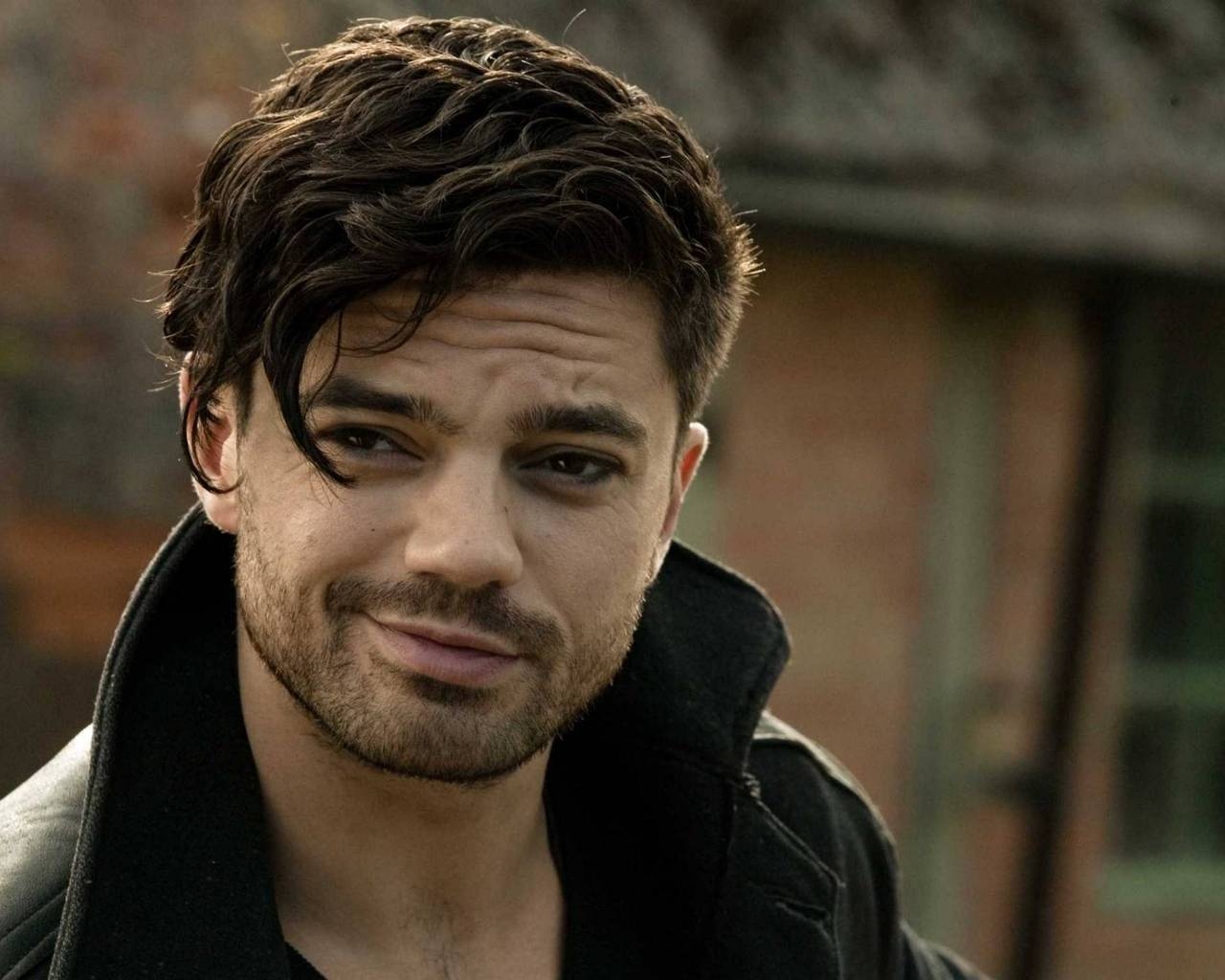 Dominic Cooper for 1280 x 1024 resolution