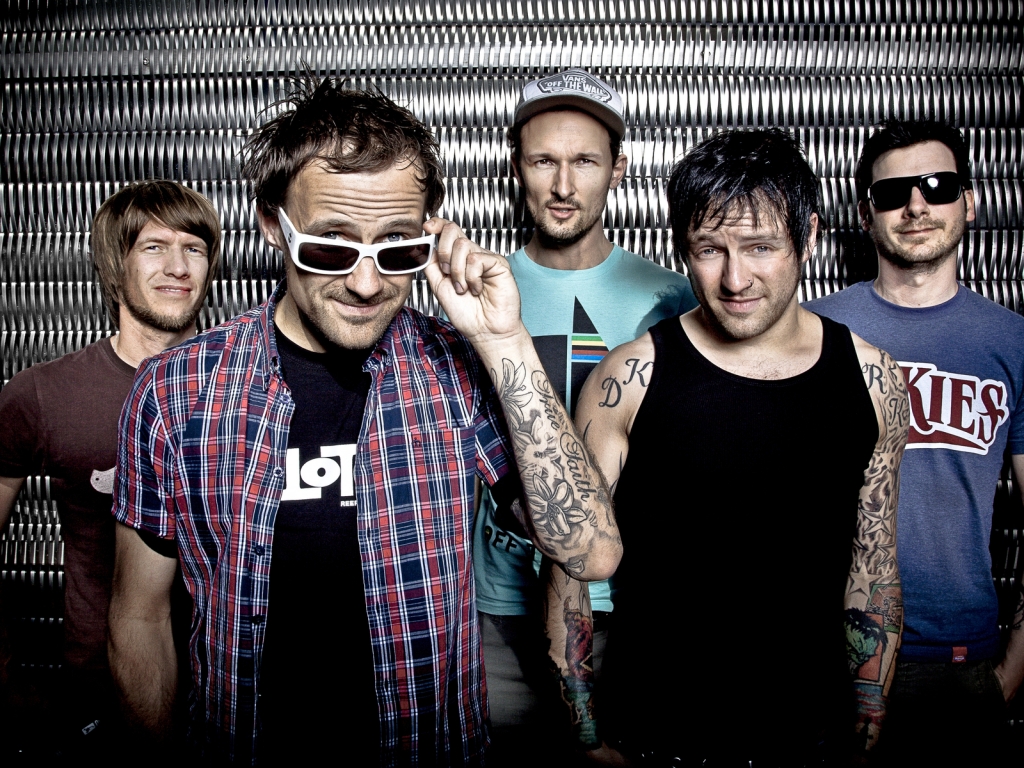 Donots for 1024 x 768 resolution