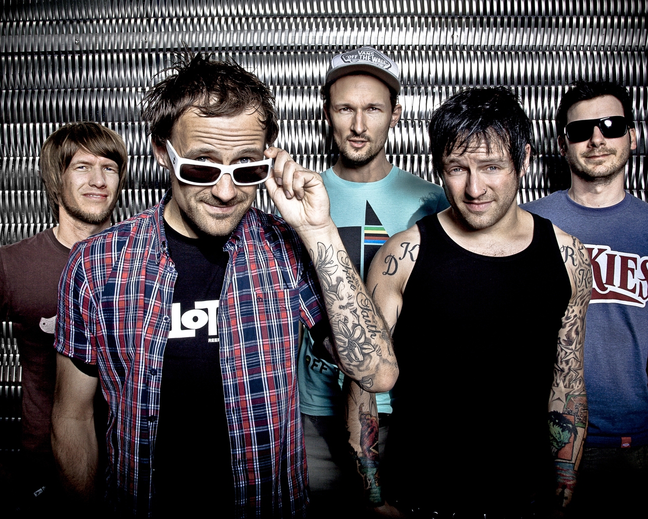Donots for 1280 x 1024 resolution