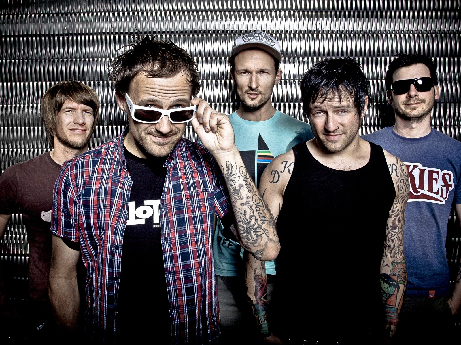 Donots for 1600 x 1200 resolution