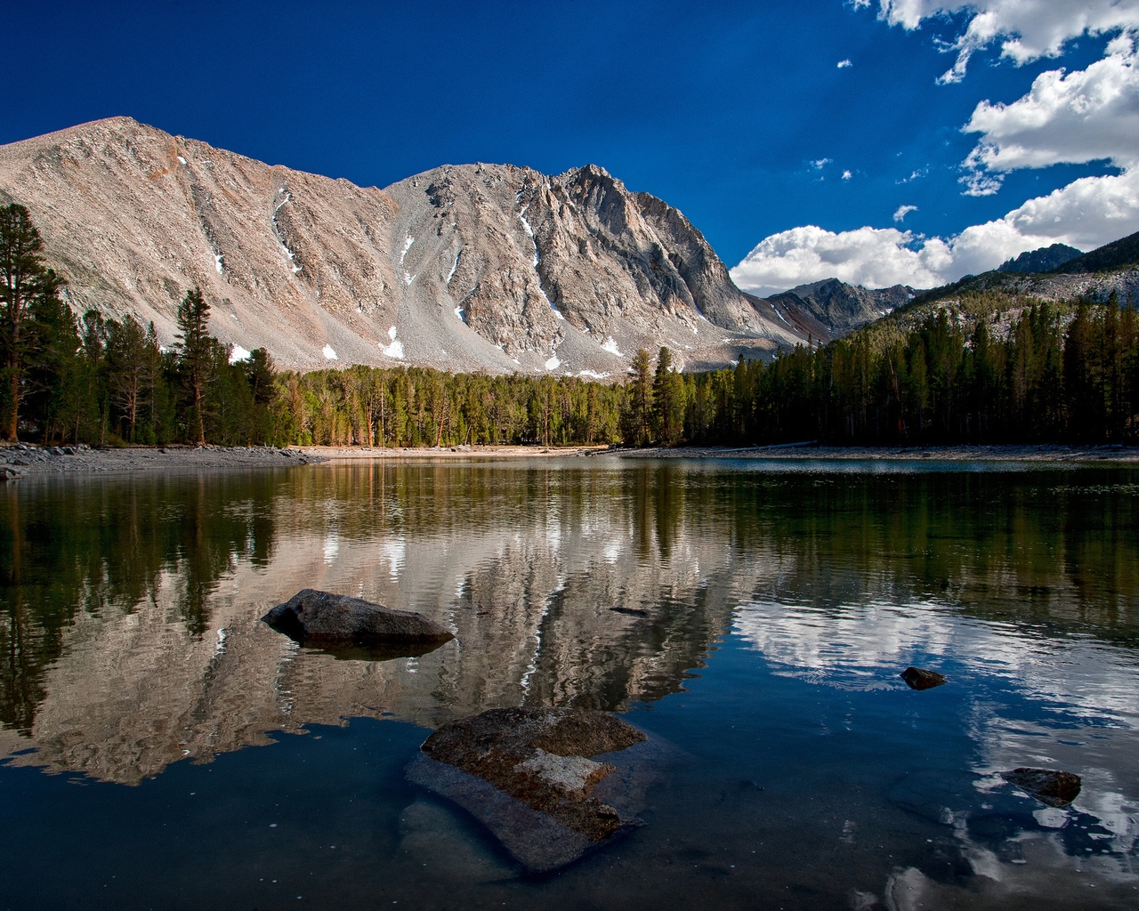 Dorothy Lake California for 1280 x 1024 resolution