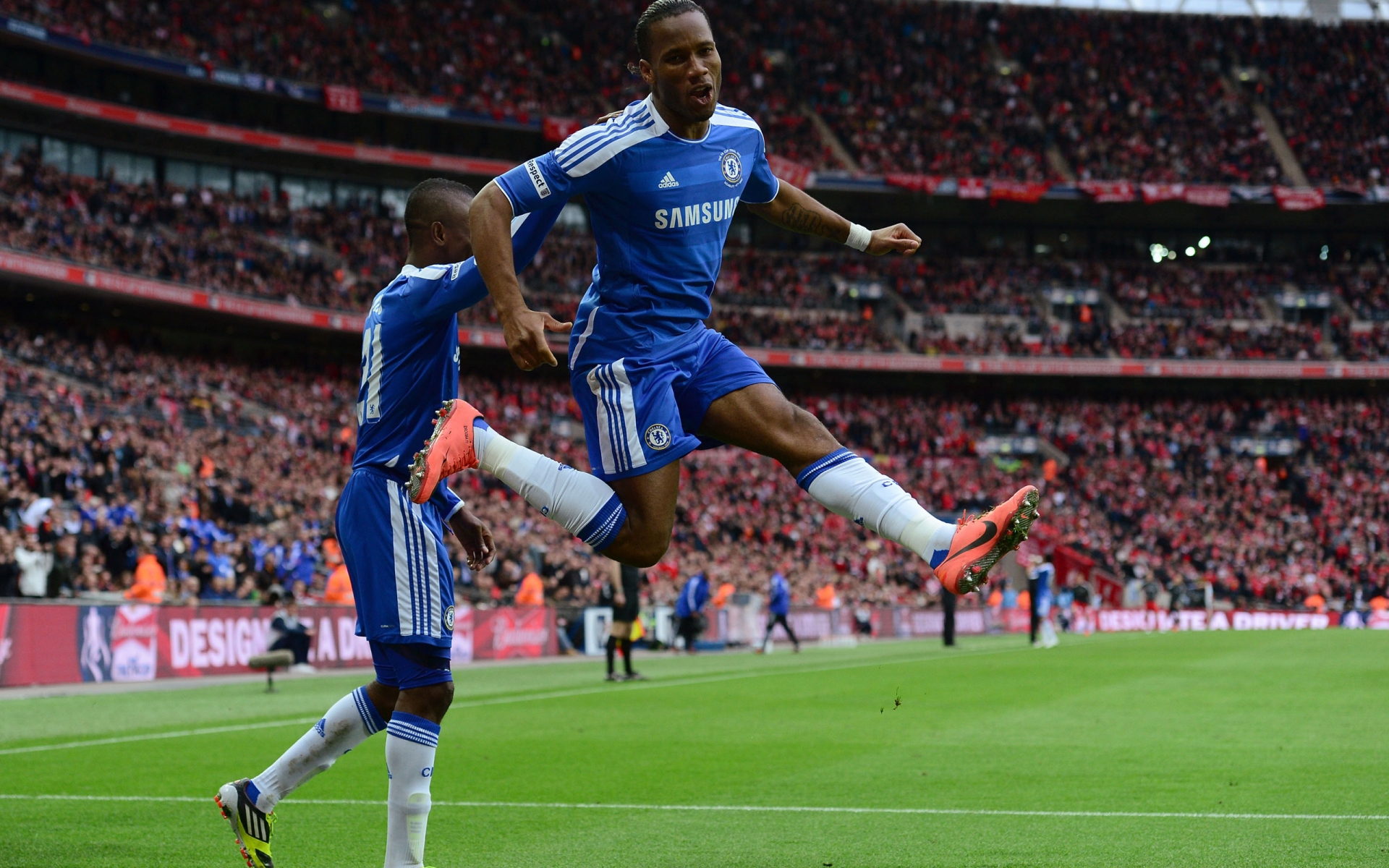 Drogba Jump for 1920 x 1200 widescreen resolution