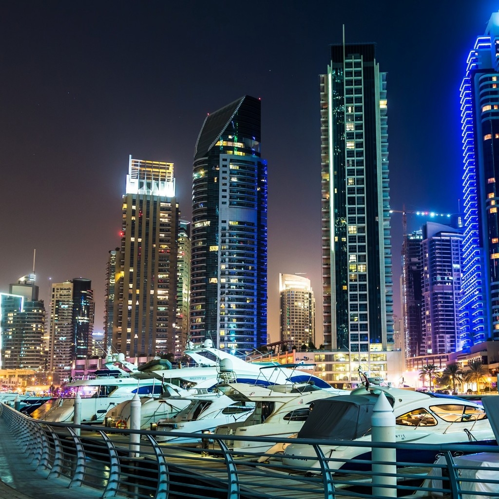 Dubai Marina View for 1024 x 1024 iPad resolution