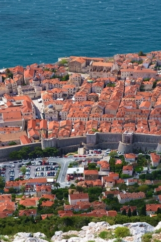 Dubrovnik Croatia  for 320 x 480 iPhone resolution
