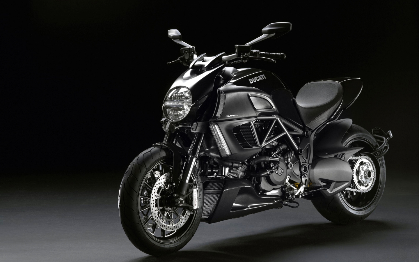 Ducati Diavel 2011 for 1440 x 900 widescreen resolution