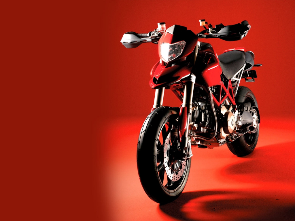 Ducati Hypermotard Red for 1024 x 768 resolution