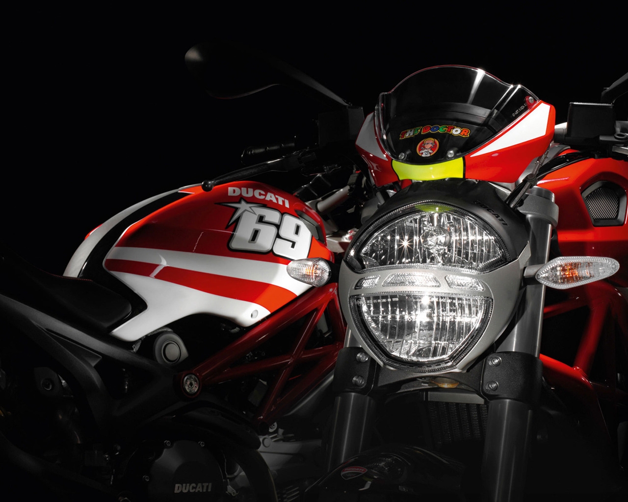 Ducati Rossi and Hayden Replica Ducati for 1280 x 1024 resolution
