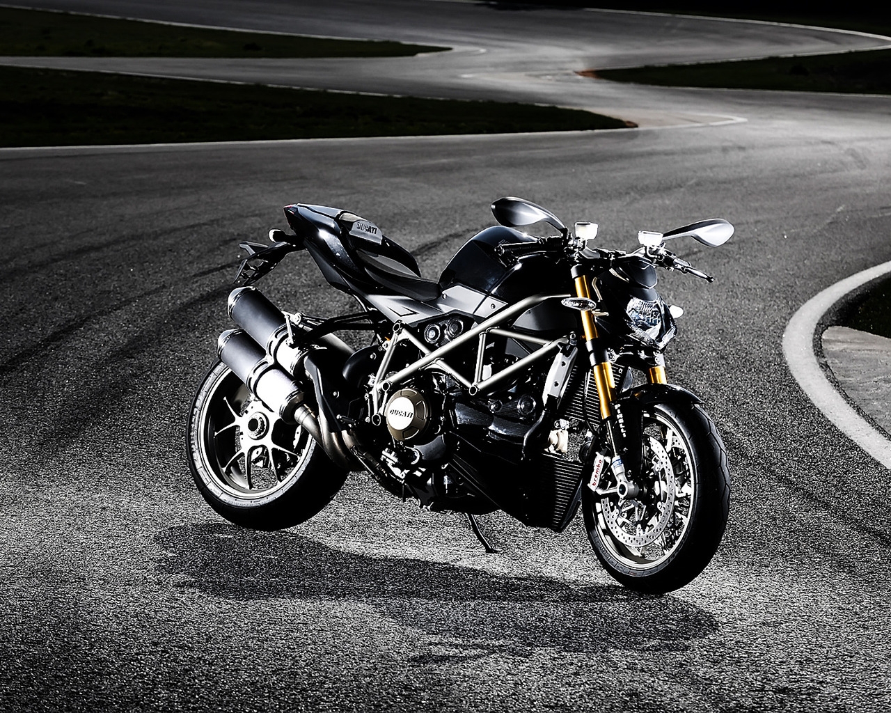 Ducati Streetfighter-S for 1280 x 1024 resolution